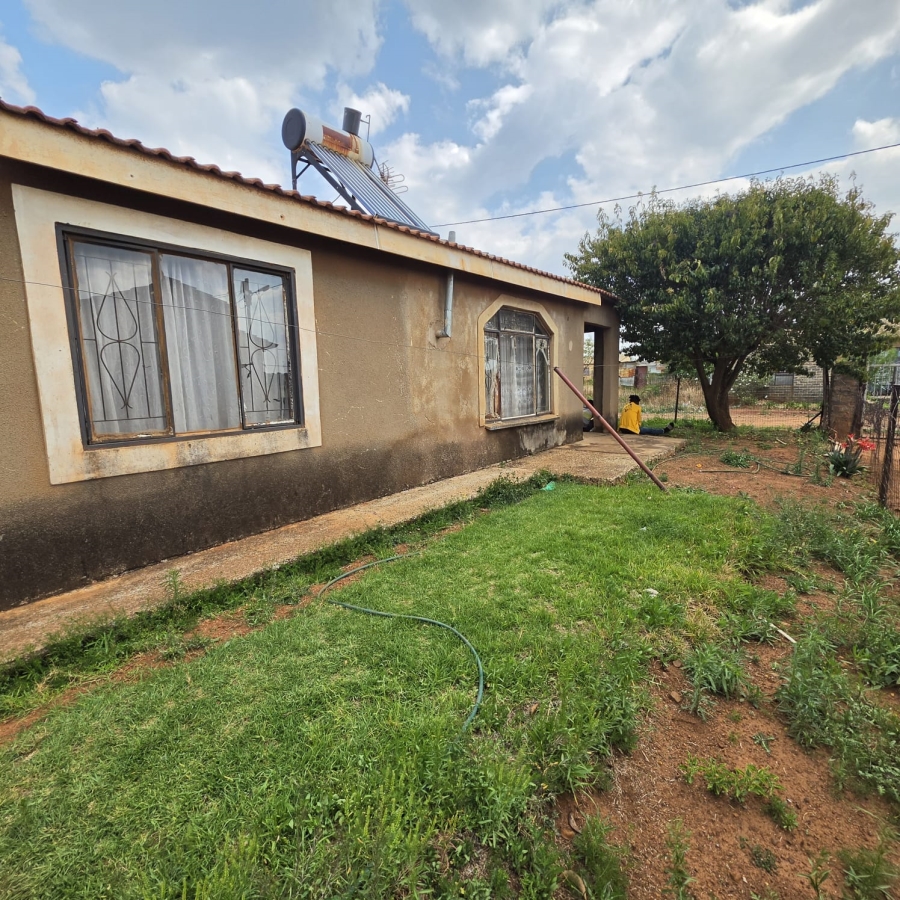 2 Bedroom Property for Sale in Ikageng North West